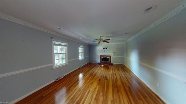 228 Falcon DR, Newport News, VA 23606