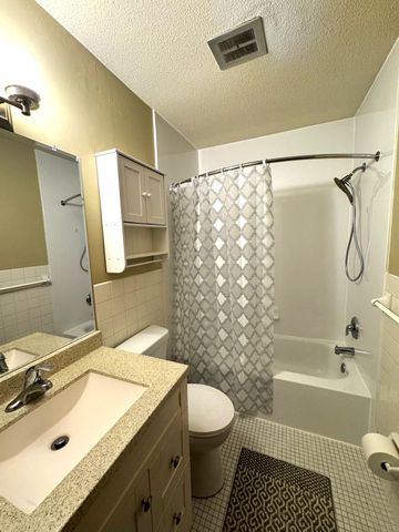 7414 W 22nd Street 306, Saint Louis Park, MN 55426