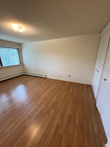 7414 W 22nd Street 306, Saint Louis Park, MN 55426