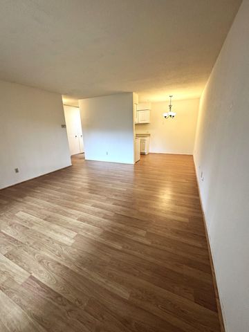 7414 W 22nd Street 306, Saint Louis Park, MN 55426