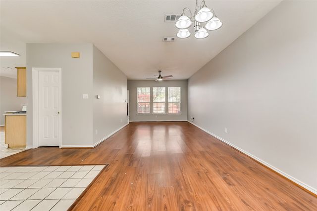 503 Las Cruces Drive, Irving, TX 75063