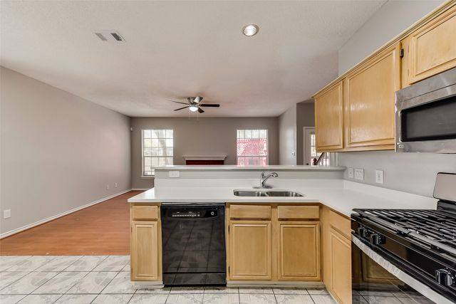 503 Las Cruces Drive, Irving, TX 75063
