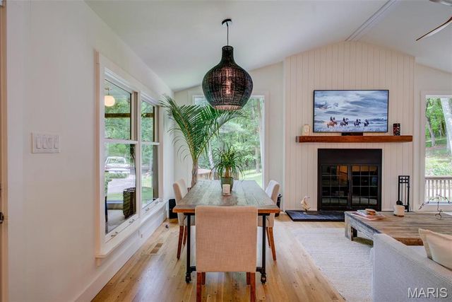 750 Wild Horse Valley Road, Wildwood, MO 63005