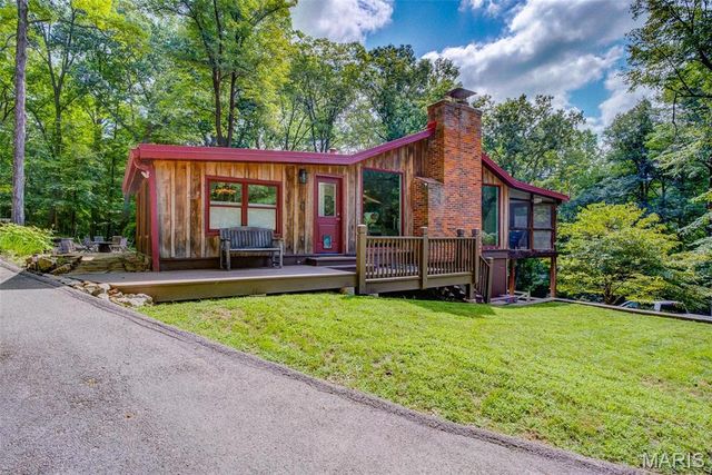 750 Wild Horse Valley Road, Wildwood, MO 63005