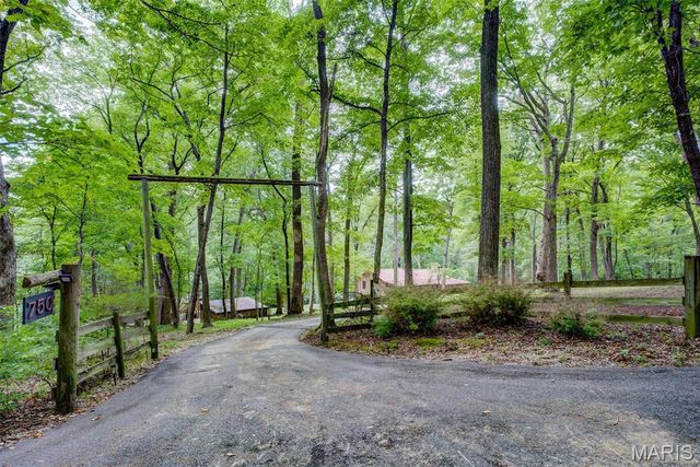 750 Wild Horse Valley Road, Wildwood, MO 63005