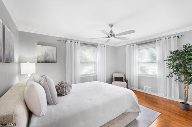 17 Ralph Pl, Morristown Town, NJ 07960
