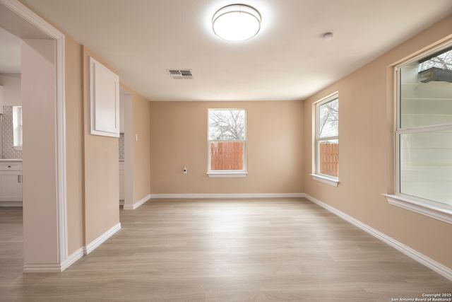 1411 McKinley, San Antonio, TX 78210