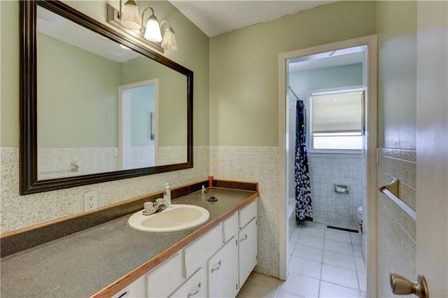 2002 N Michigan Street, Pittsburg, KS 66762