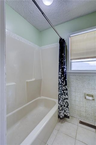 2002 N Michigan Street, Pittsburg, KS 66762