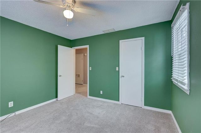 2002 N Michigan Street, Pittsburg, KS 66762