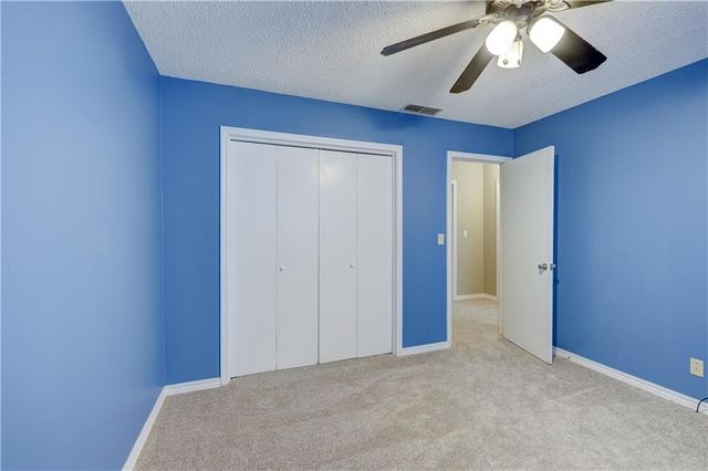 2002 N Michigan Street, Pittsburg, KS 66762