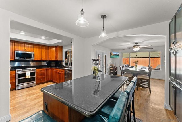 10253 Paseo Park, Lakeside, CA 92040