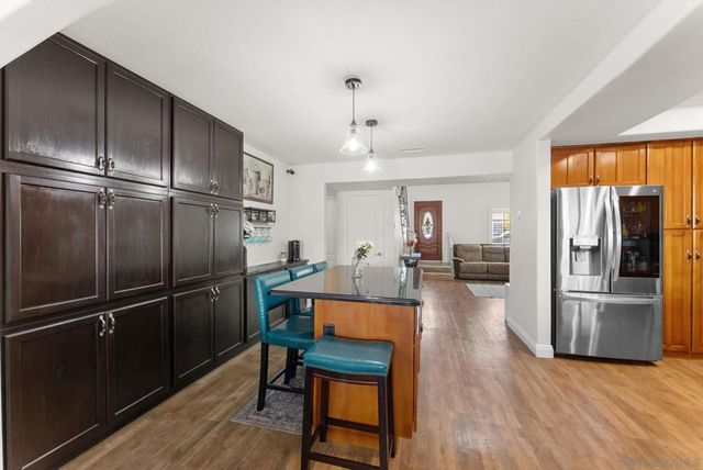 10253 Paseo Park, Lakeside, CA 92040