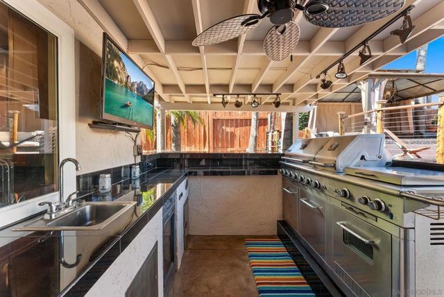10253 Paseo Park, Lakeside, CA 92040