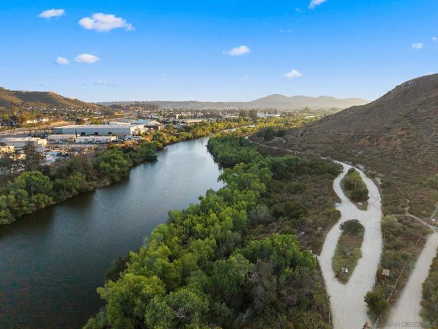 10253 Paseo Park, Lakeside, CA 92040