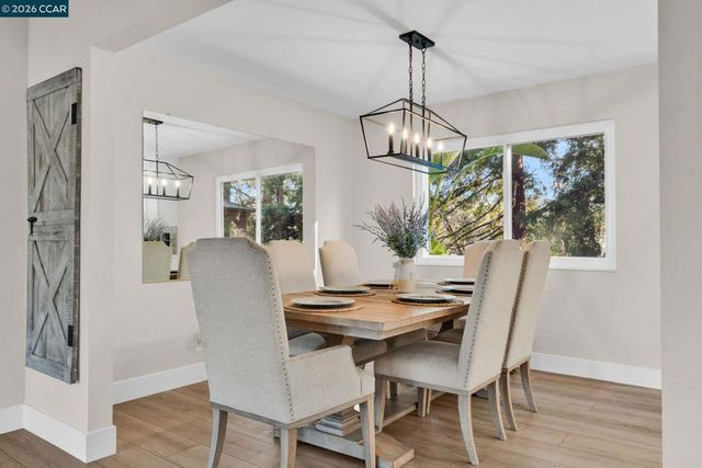 327 Mt Washington Way, Clayton, CA 94517