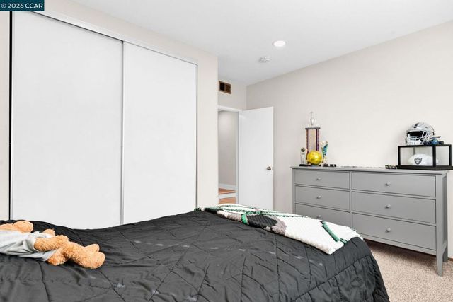 327 Mt Washington Way, Clayton, CA 94517