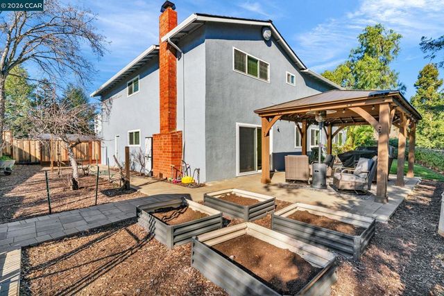 327 Mt Washington Way, Clayton, CA 94517