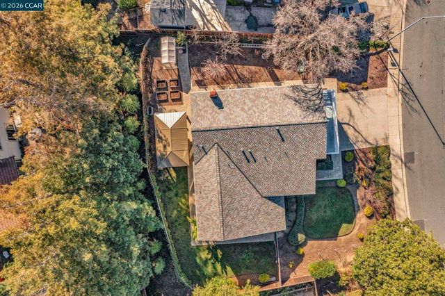 327 Mt Washington Way, Clayton, CA 94517