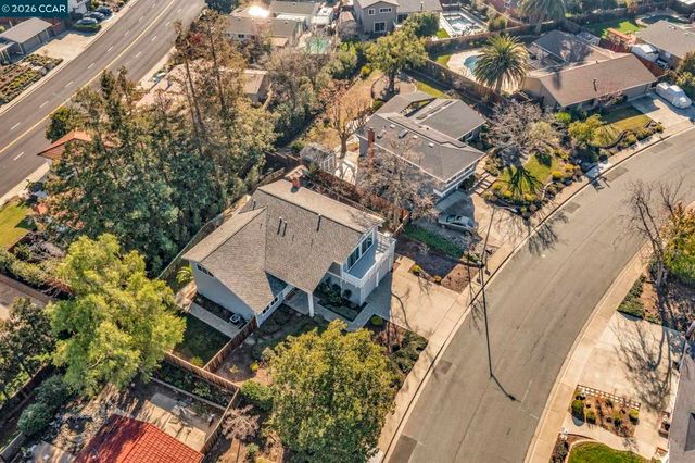 327 Mt Washington Way, Clayton, CA 94517