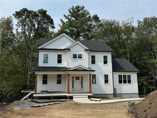 16 Ashlynn Way, Rehoboth, MA 02769
