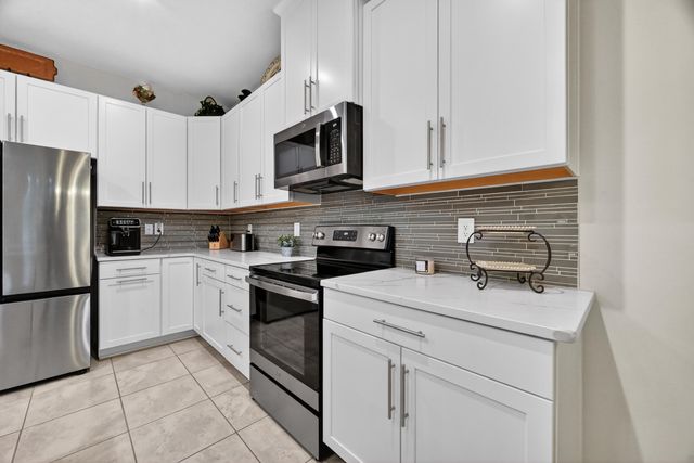 188 SW Pomeroy Street, Stuart, FL 34997