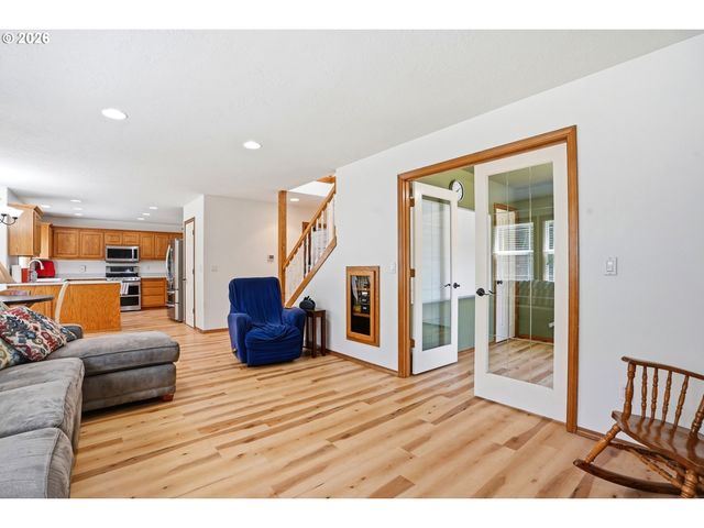 11798 MAHOGANY Ct, Oregon City, OR 97045