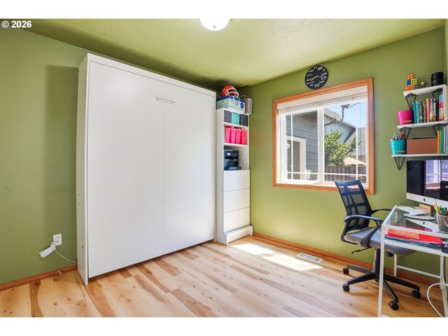 11798 MAHOGANY Ct, Oregon City, OR 97045