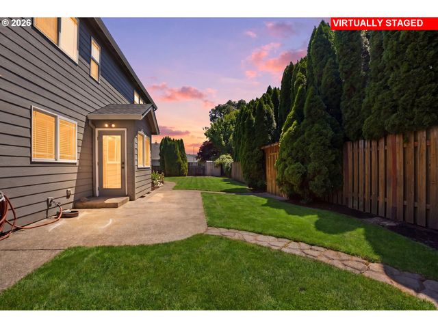 11798 MAHOGANY Ct, Oregon City, OR 97045