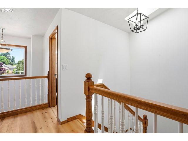 11798 MAHOGANY Ct, Oregon City, OR 97045