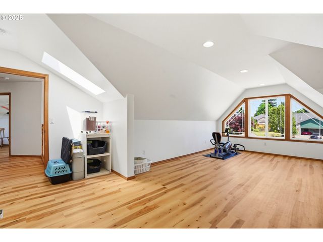 11798 MAHOGANY Ct, Oregon City, OR 97045