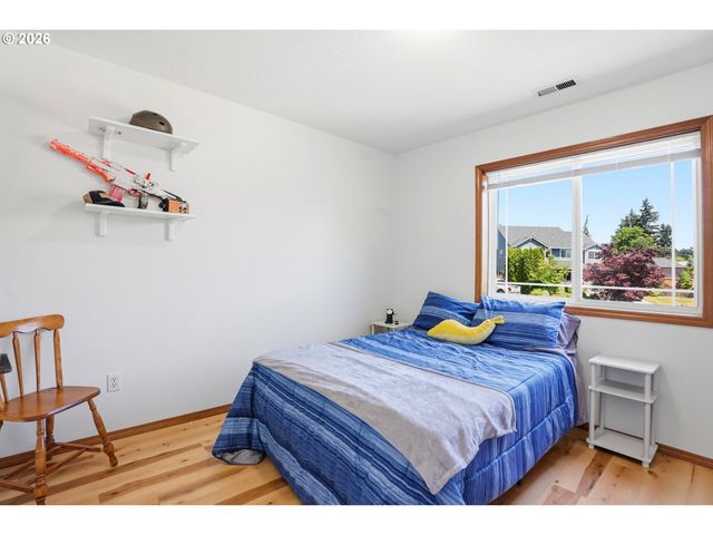 11798 MAHOGANY Ct, Oregon City, OR 97045
