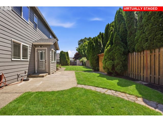 11798 MAHOGANY Ct, Oregon City, OR 97045