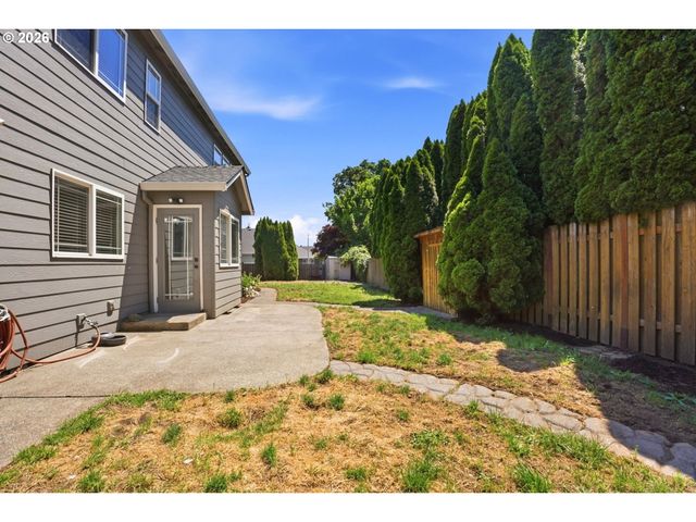 11798 MAHOGANY Ct, Oregon City, OR 97045