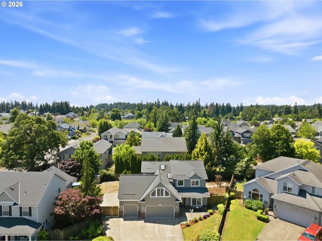 11798 MAHOGANY Ct, Oregon City, OR 97045