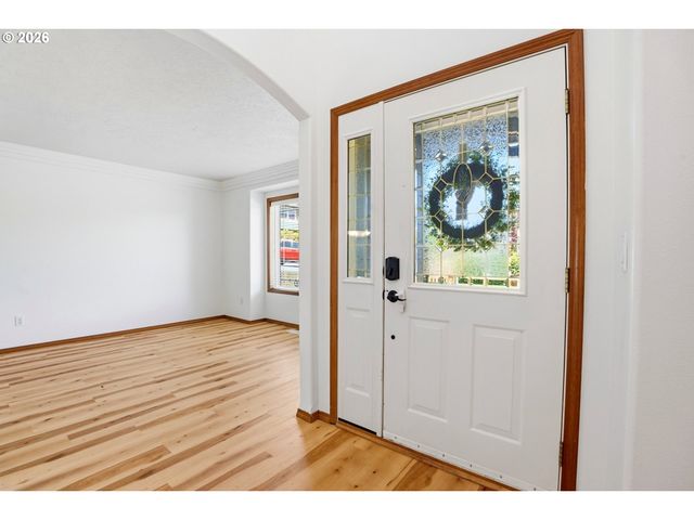11798 MAHOGANY Ct, Oregon City, OR 97045