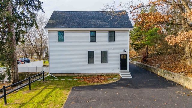 16 Water St D, Freetown, MA 02702