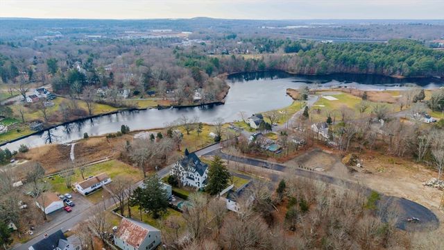 16 Water St D, Freetown, MA 02702