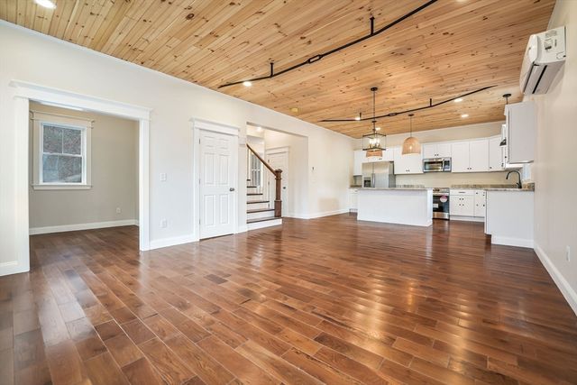 16 Water St D, Freetown, MA 02702