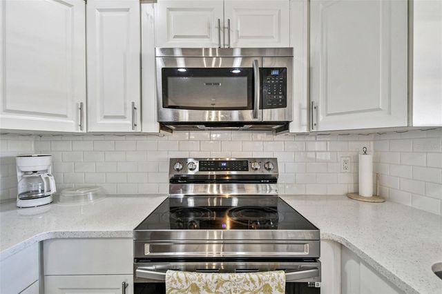 215 GARDENIA ROAD, Kissimmee, FL 34743