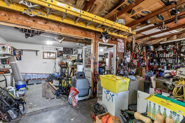 2869 Victoria Street N, Roseville, MN 55113