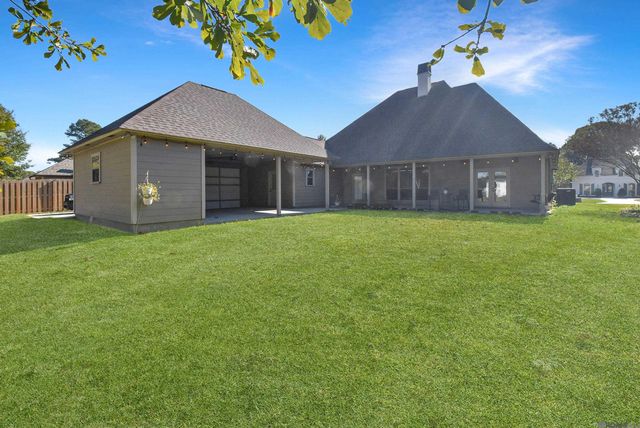 37510 Dutchtown Crossing Avenue, Gonzales, LA 70737