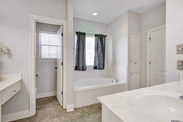 37510 Dutchtown Crossing Avenue, Gonzales, LA 70737