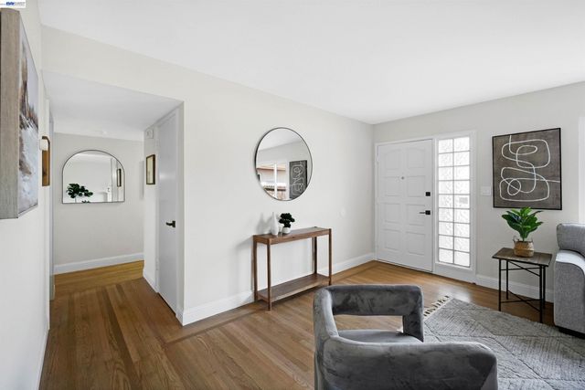 28458 Etta Ave, Hayward, CA 94544