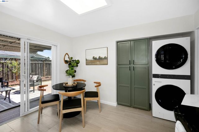 28458 Etta Ave, Hayward, CA 94544