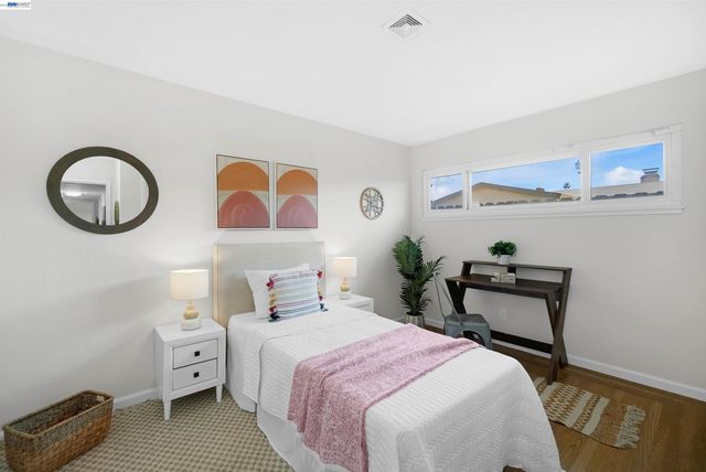 28458 Etta Ave, Hayward, CA 94544