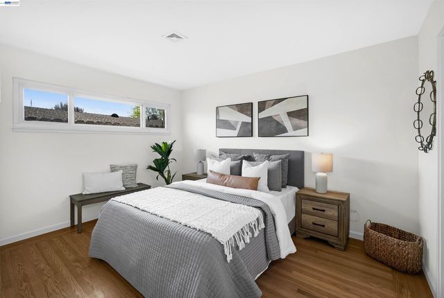 28458 Etta Ave, Hayward, CA 94544