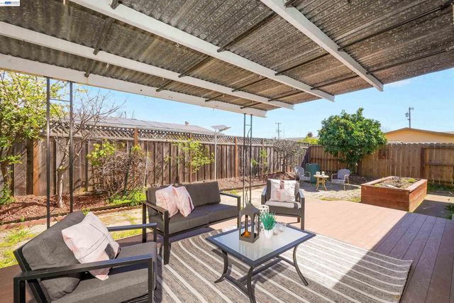 28458 Etta Ave, Hayward, CA 94544