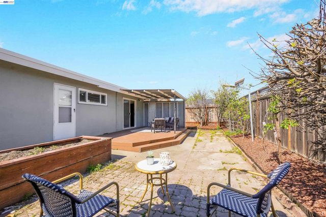 28458 Etta Ave, Hayward, CA 94544