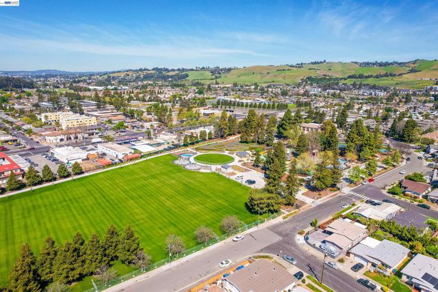 28458 Etta Ave, Hayward, CA 94544